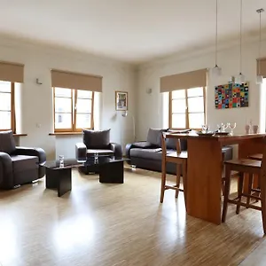 https://capital-apartments-old-town.warsawhotelspoland.com