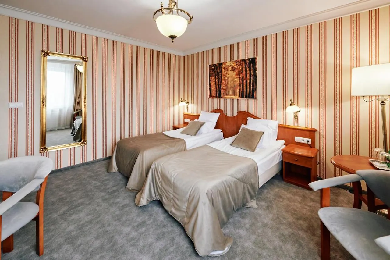 Bialy Dom Henlex Hotel Restauracja Poznan