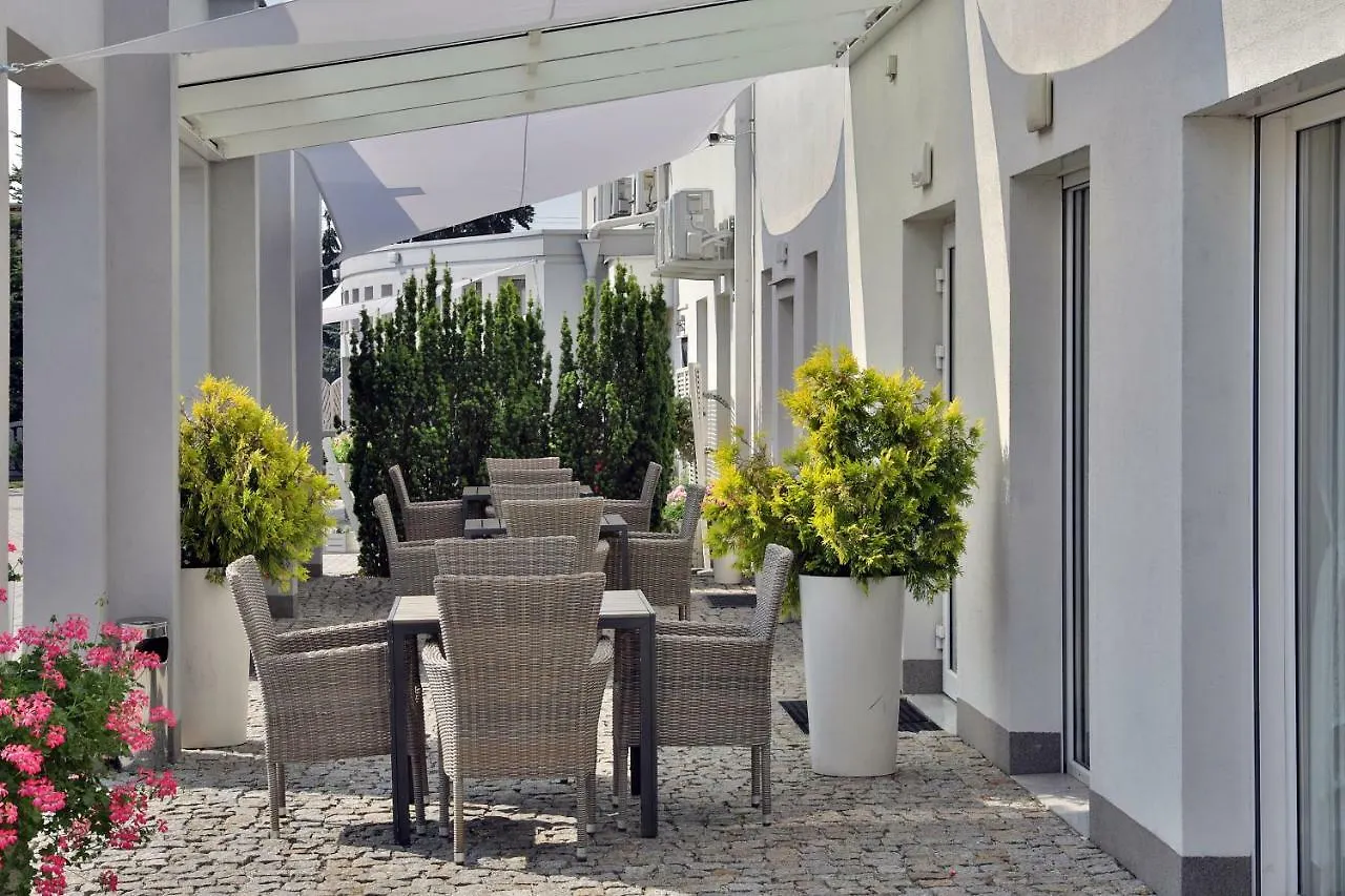 Bialy Dom Henlex Hotel Restauracja Poznan
